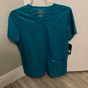 Cherokee revolution workwear scrub top